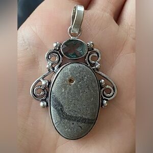 Stone Pendant in 925 Silver Plating
